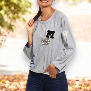 Gray Crew Neck Long Sleeve Lightweight Graphic Patches Pullover Sweatshirt NEW